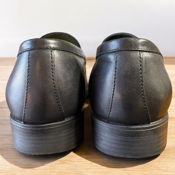Nordstrom-Men’s 11 Ortholite Black leather Edward Penny Loafer. Like new cond!